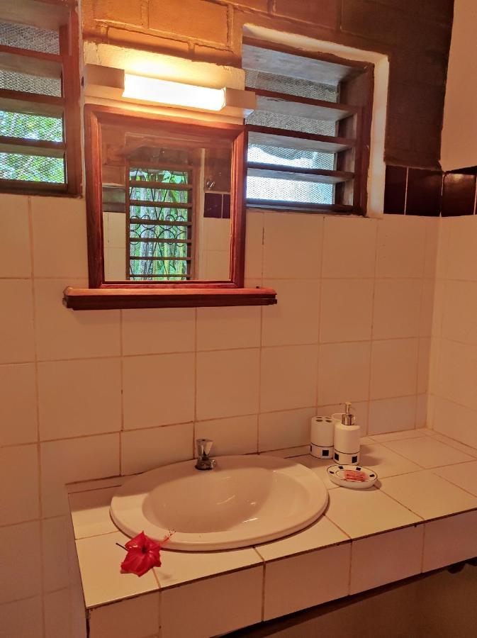 אמבהטולואקה Hotel Benjamin מראה חיצוני תמונה
