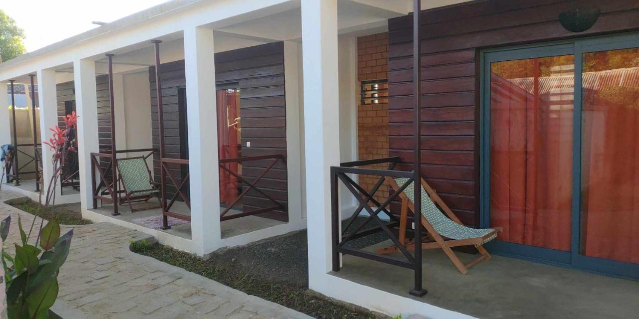 אמבהטולואקה Hotel Benjamin מראה חיצוני תמונה